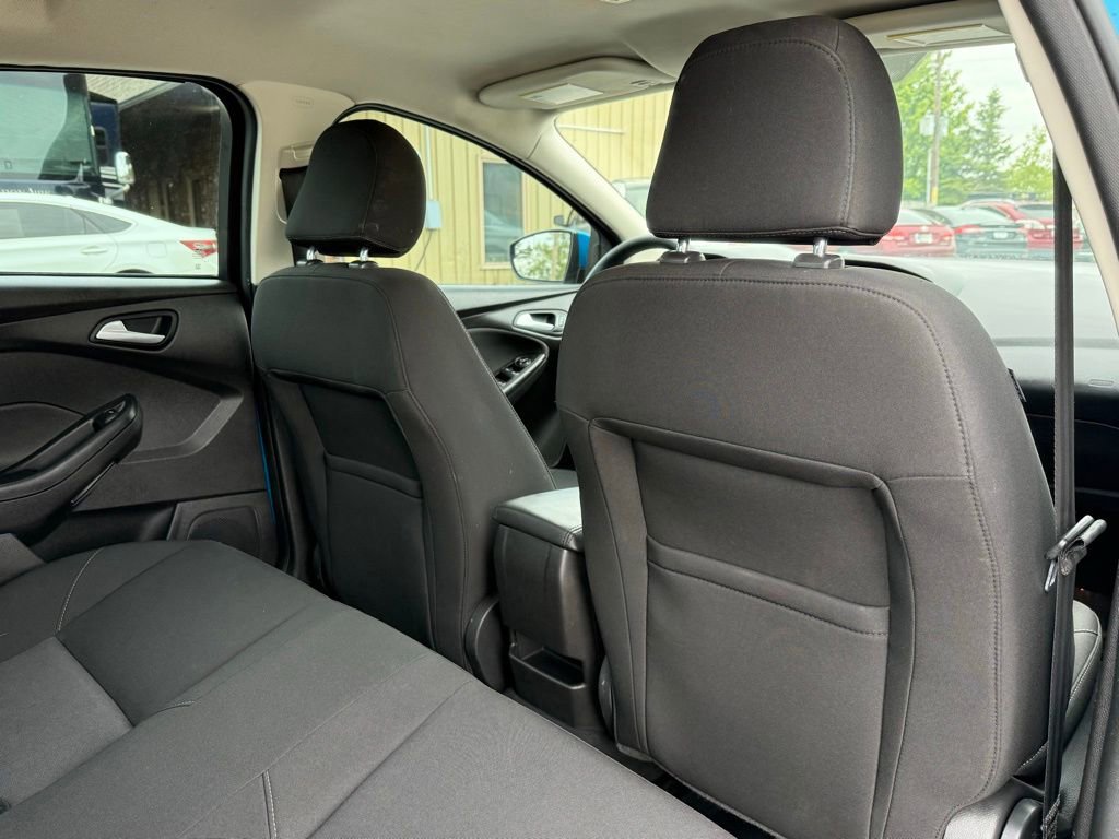 Used 2017 Ford Focus SE FWD image 17