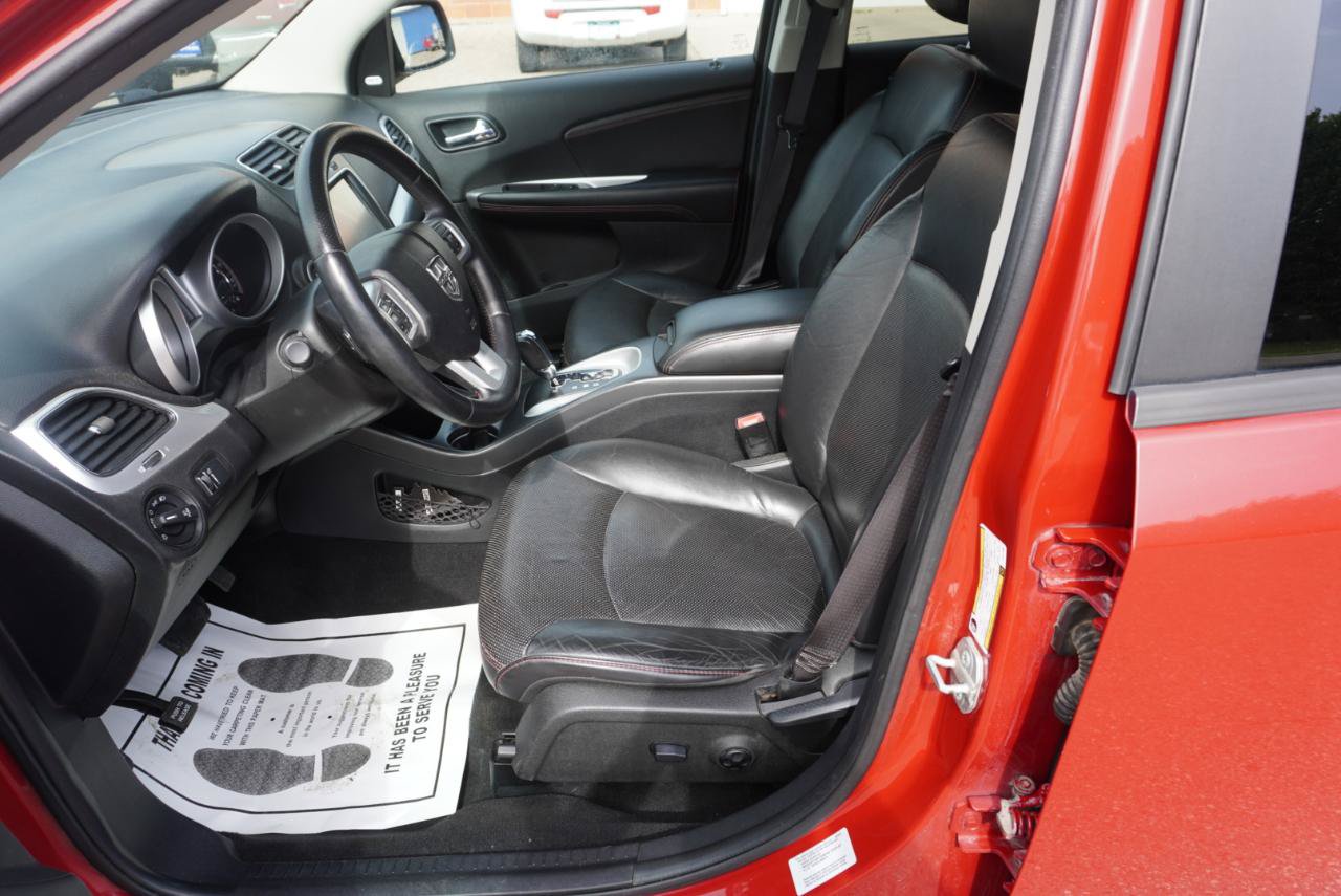 Used 2015 Dodge Journey R/T w/ Flexible Seating Group AWD/4WD image 17