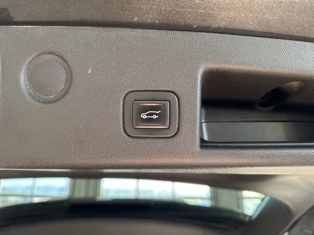Used 2019 Chevrolet Equinox LT image 8