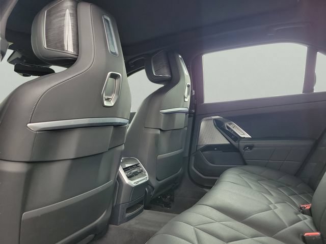 Used 2025 BMW 740i RWD image 15