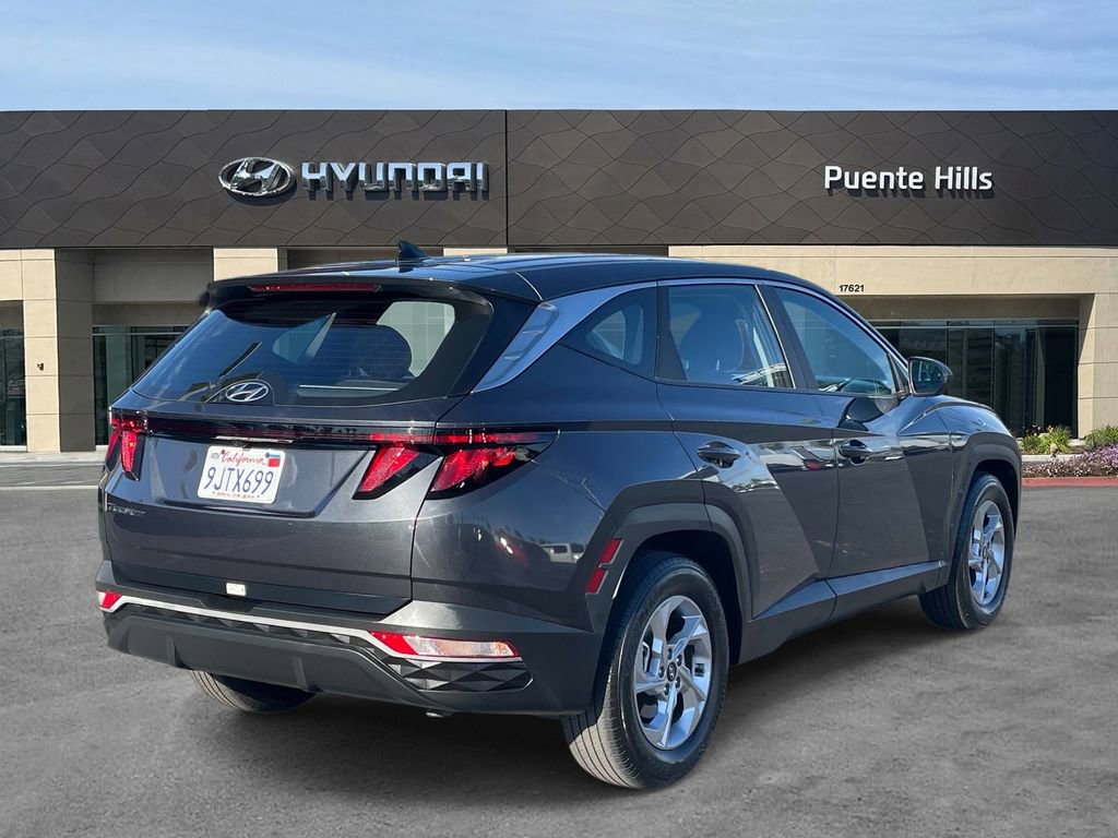 Certified 2024 Hyundai Tucson SE image 4