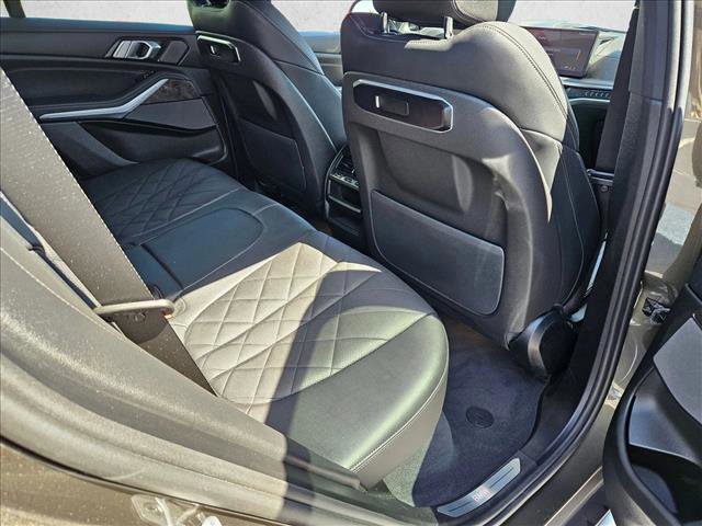 Certified 2025 BMW X5 xDrive40i w/ Premium Package AWD/4WD image 19