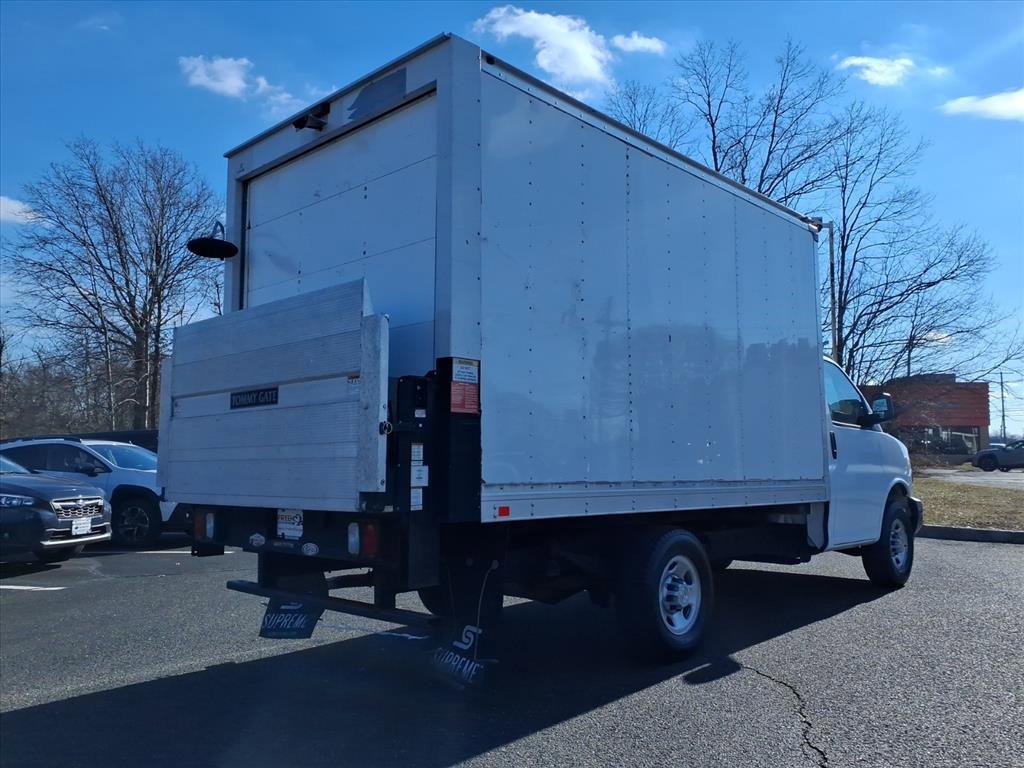 Used 2021 Chevrolet Express 3500 image 11