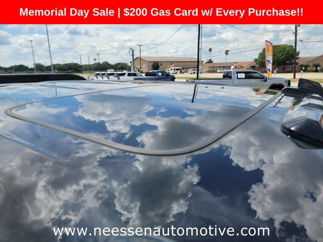 Used 2025 GMC Sierra 3500 Denali w/ Technology Package AWD/4WD image 8