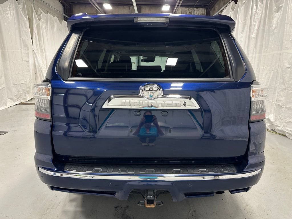 Used 2022 Toyota 4Runner Limited AWD/4WD image 6