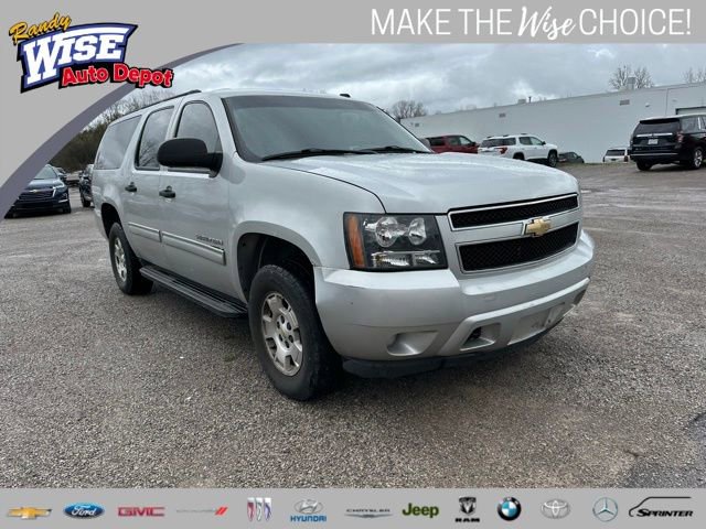 Used 2010 Chevrolet Suburban LS w/ Convenience Package 1 AWD/4WD image 1