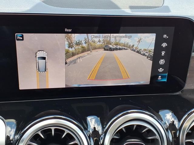 Used 2022 Mercedes-Benz GLB 250 image 26