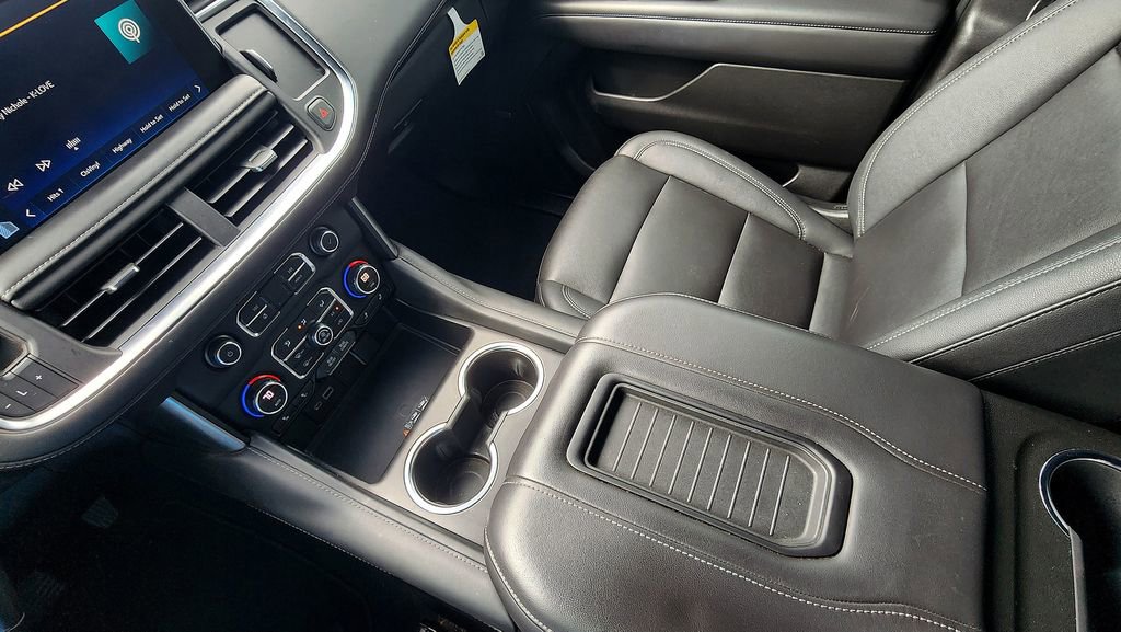 Used 2022 Chevrolet Suburban LT AWD/4WD image 34