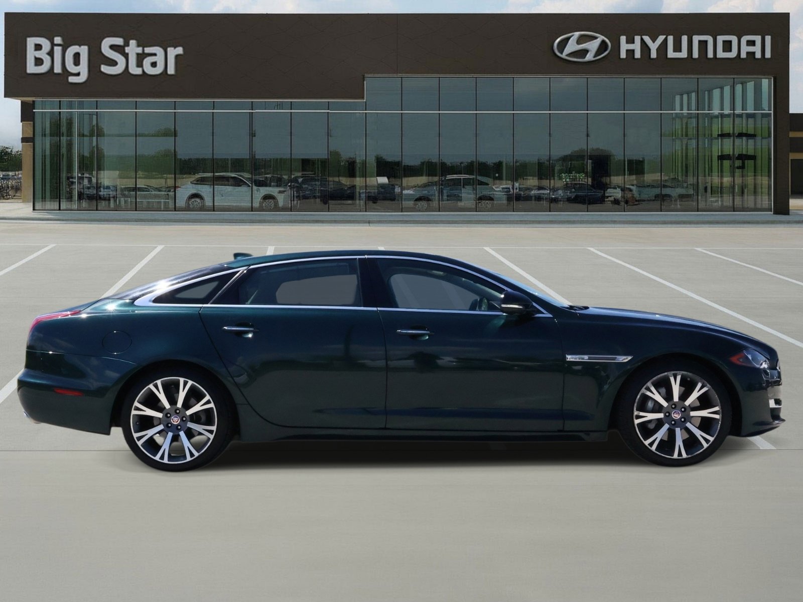 Used 2018 Jaguar XJ L Portfolio image 5