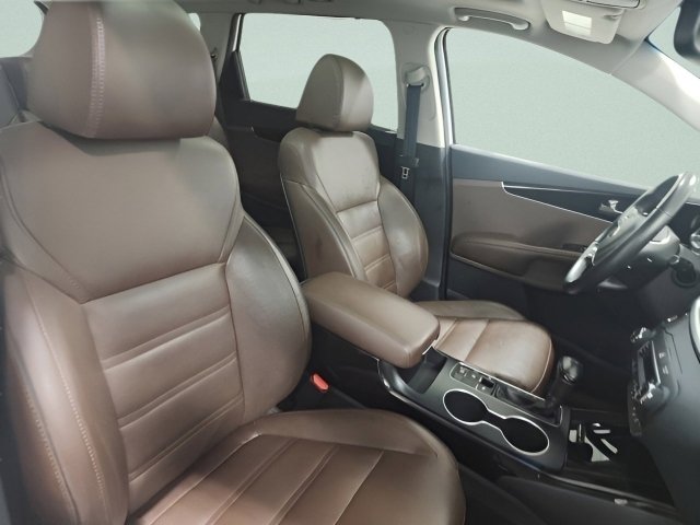 Used 2019 Kia Sorento SX image 18