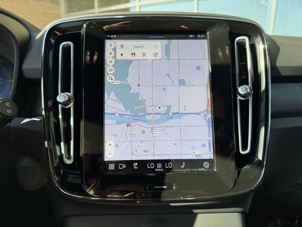 Used 2023 Volvo XC40 Recharge Ultimate AWD/4WD image 21