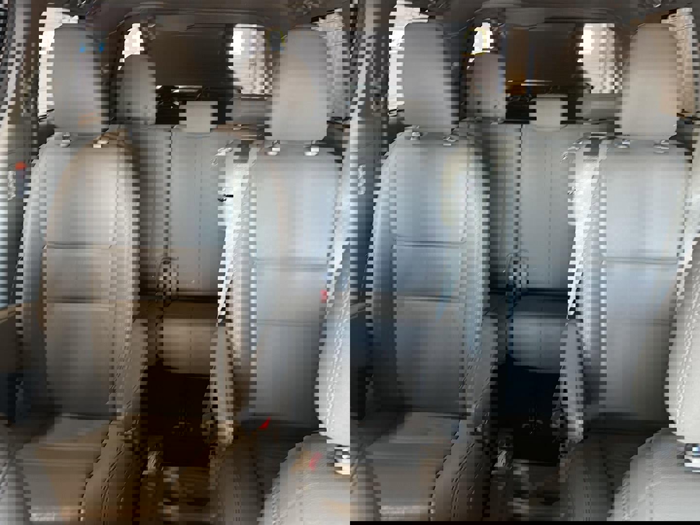 Used 2015 Toyota Sienna XLE w/ XLE Navigation Package FWD image 18