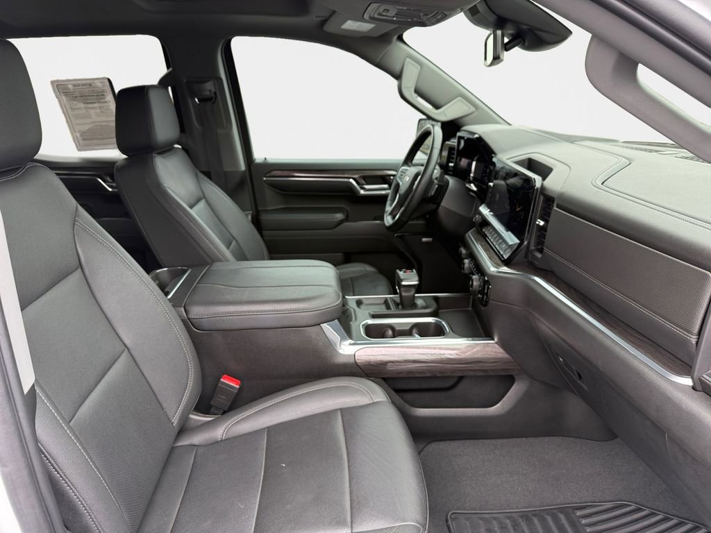 Used 2023 Chevrolet Silverado 1500 LTZ w/ LTZ Premium Package image 19
