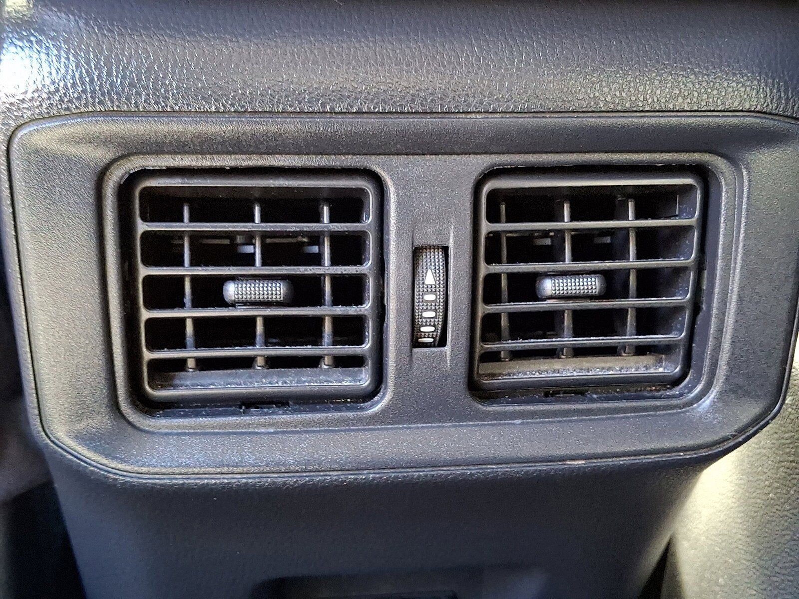 Used 2024 Toyota RAV4 XLE AWD/4WD image 11