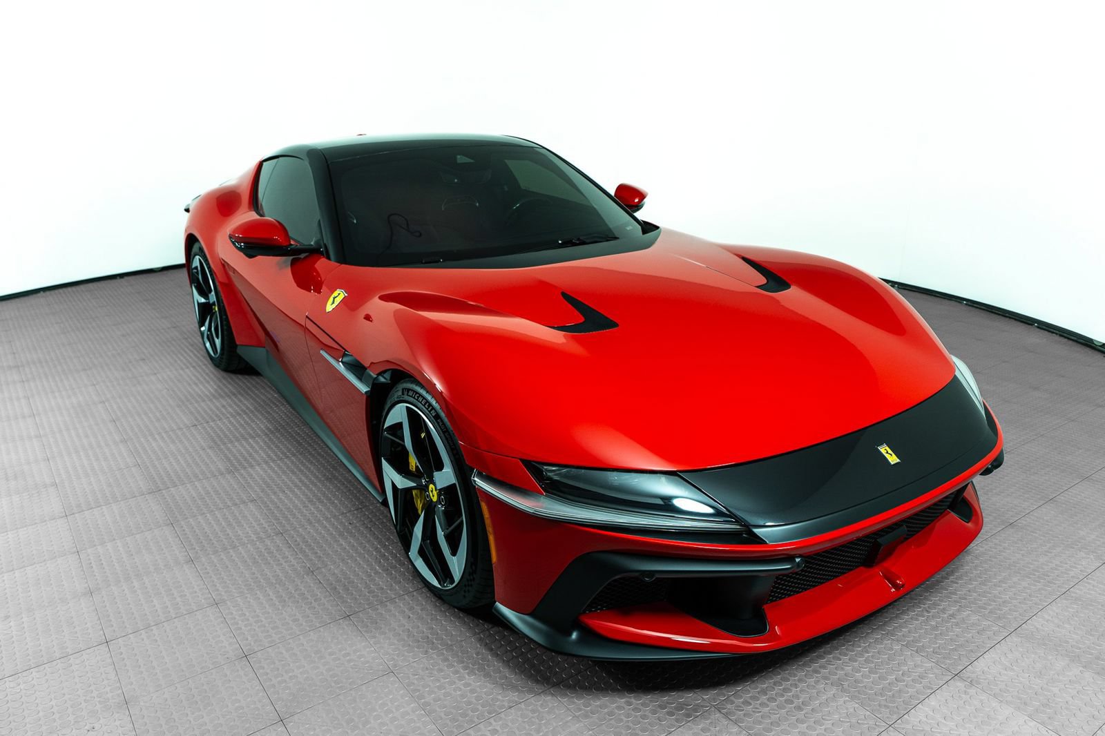 Certified 2025 Ferrari 12Cilindri RWD image 12