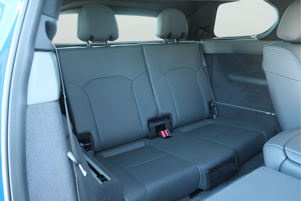 New 2024 VinFast VF 9 Plus AWD/4WD image 19