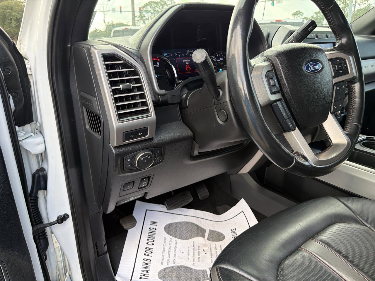 Used 2020 Ford F250 Platinum w/ FX4 Off-Road Package image 19