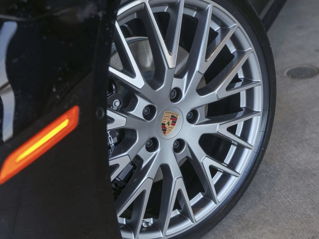 New 2026 Porsche Panamera 4 AWD/4WD image 12