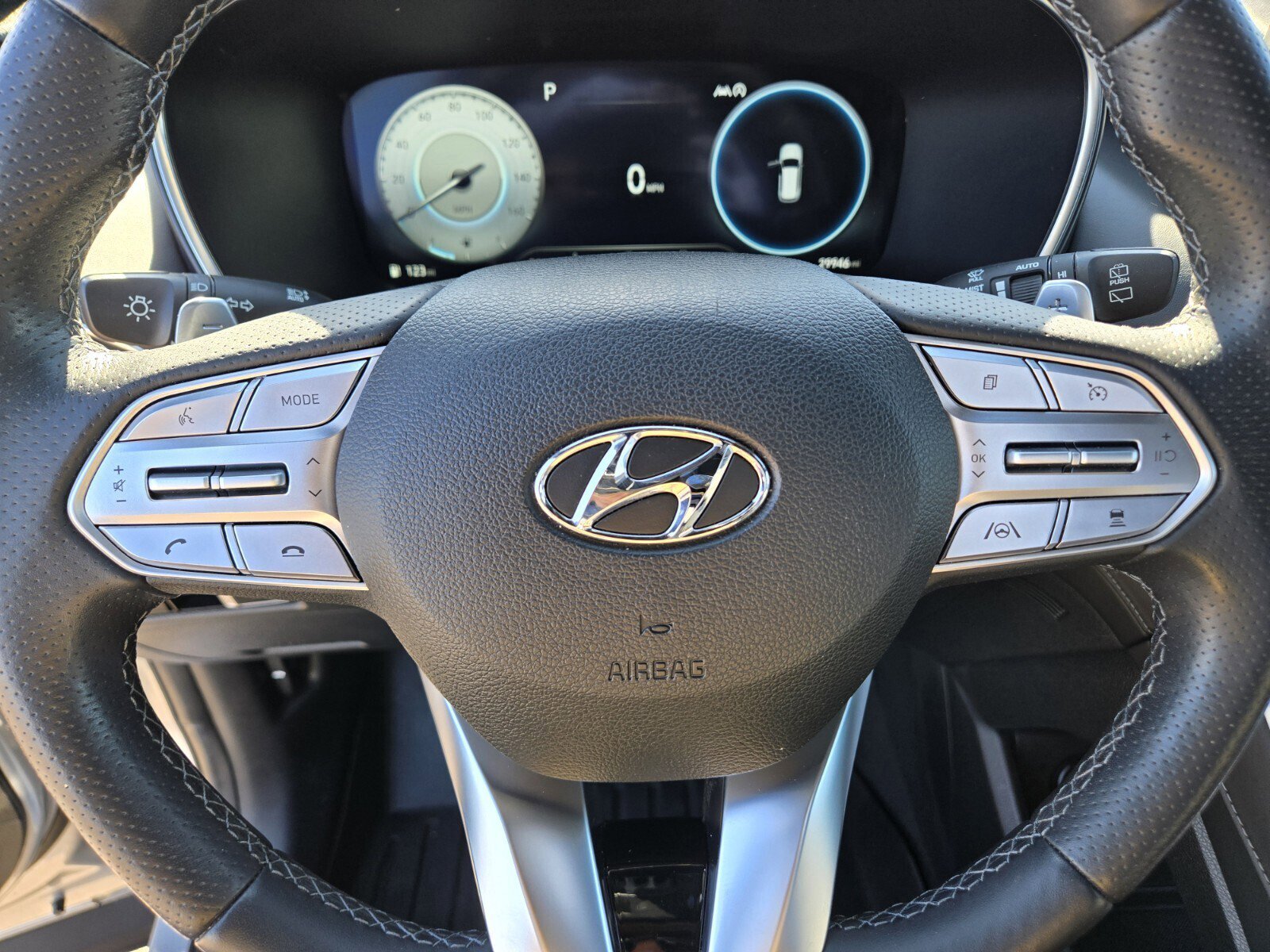 Used 2023 Hyundai Santa Fe Calligraphy image 22