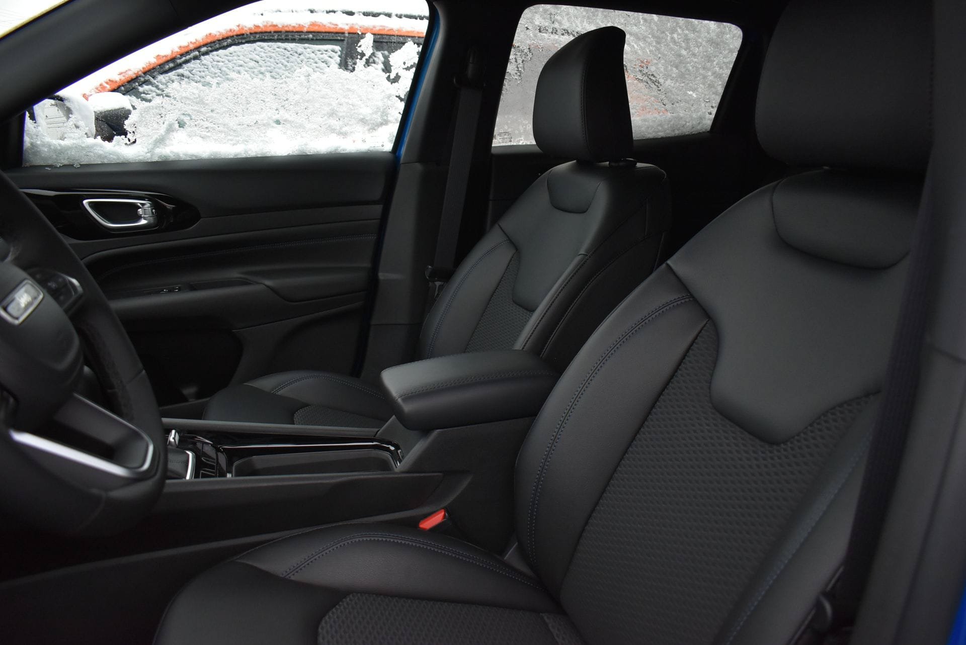 New 2026 Jeep Compass Latitude AWD/4WD image 16