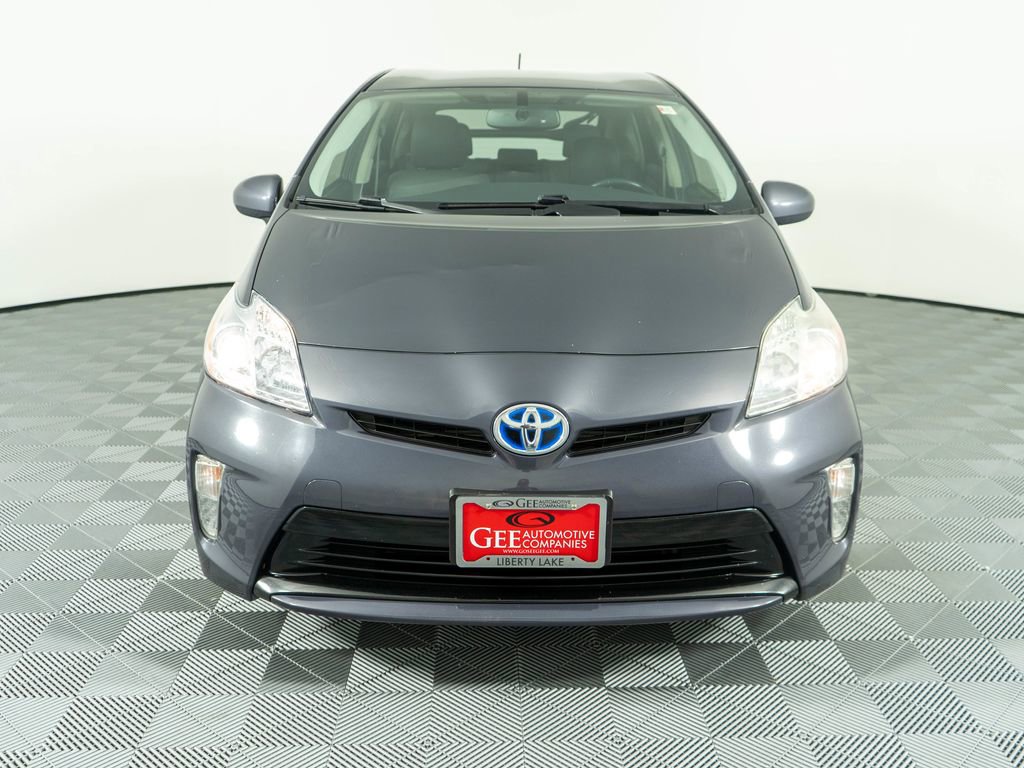 Used 2015 Toyota Prius Four image 2