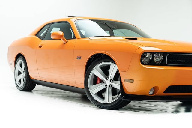 Used 2012 Dodge Challenger SRT8 RWD image 3