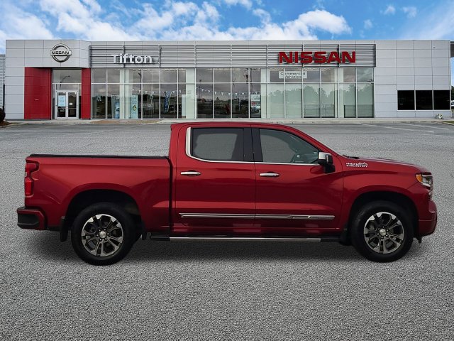 Used 2024 Chevrolet Silverado 1500 High Country w/ Technology Package AWD/4WD image 8