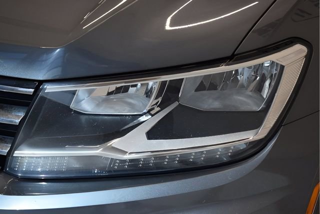 Used 2018 Volkswagen Tiguan SE w/ 3rd Row Seat Package AWD/4WD image 15