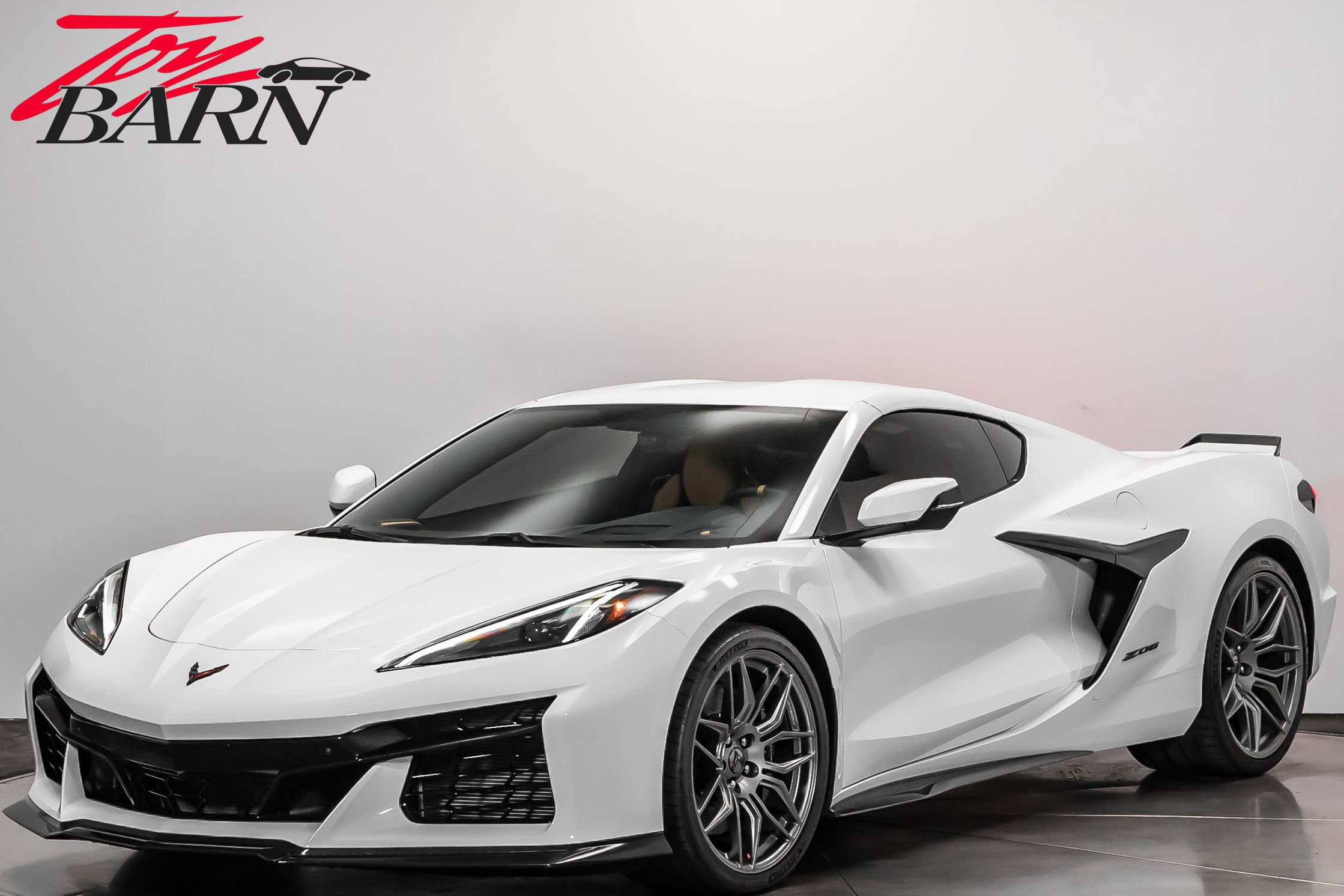 Used 2023 Chevrolet Corvette Z06 w/ Engine Appearance Package image 9