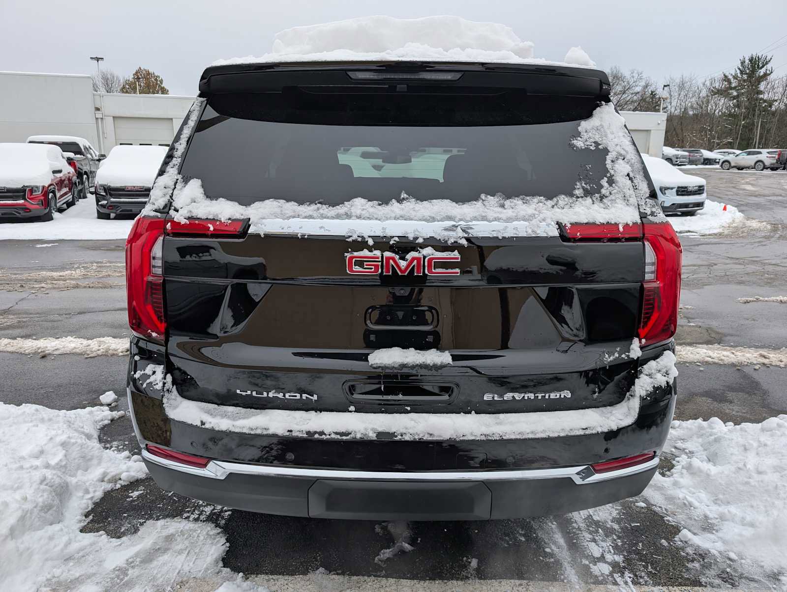 New 2026 GMC Yukon Elevation image 8