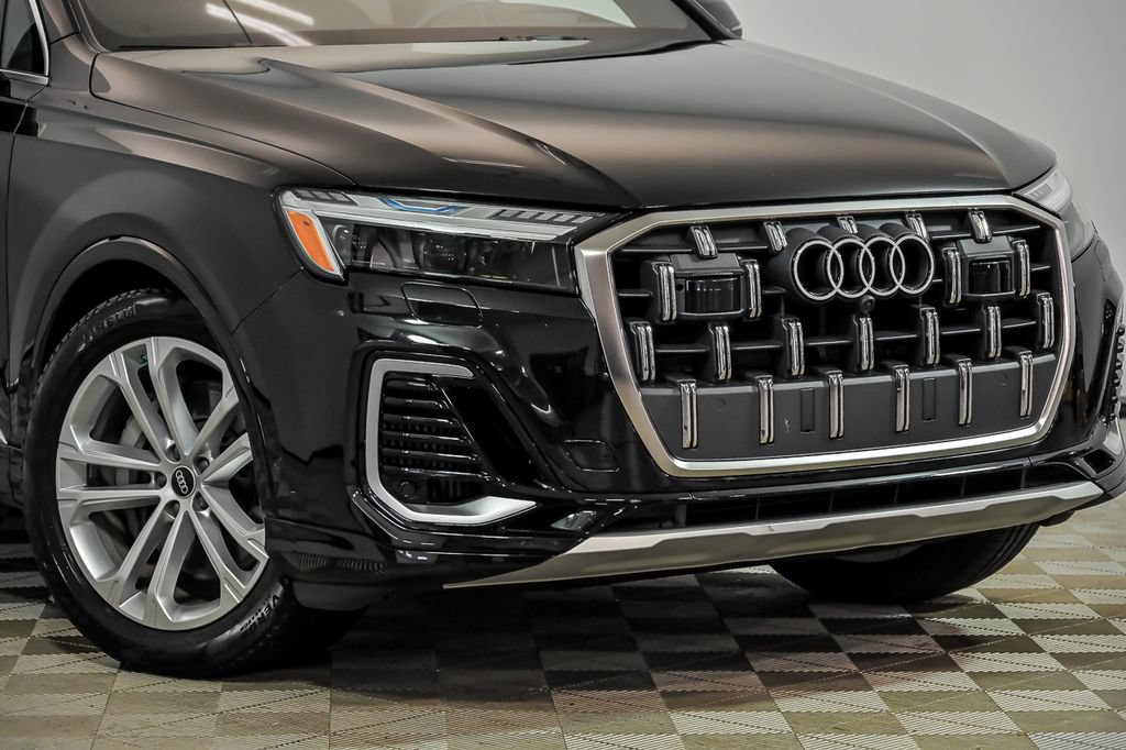 Used 2025 Audi Q7 3.0T Prestige w/ Prestige Package AWD/4WD image 2