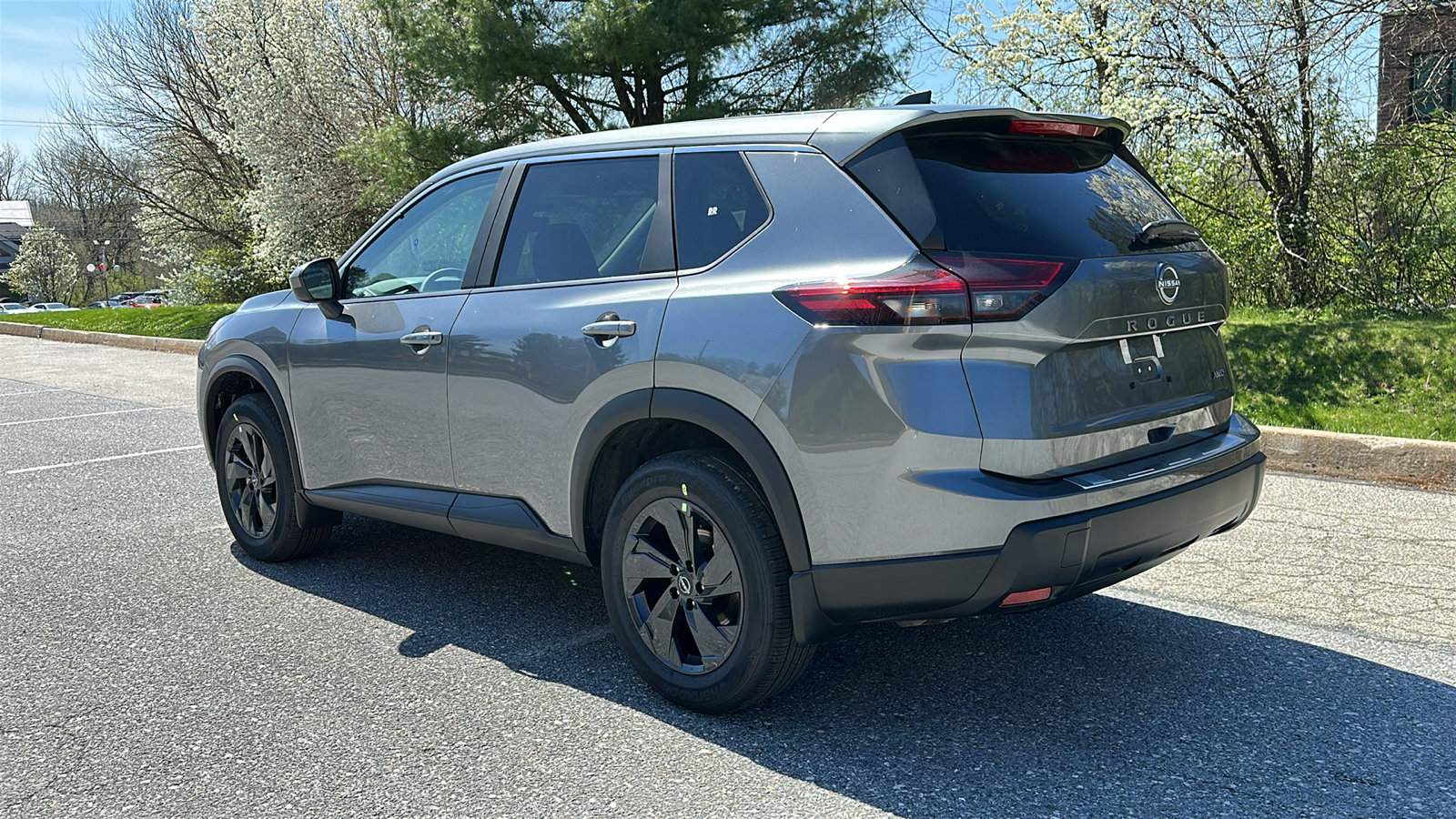 New 2026 Nissan Rogue SV w/ Cold Weather Package AWD/4WD image 5