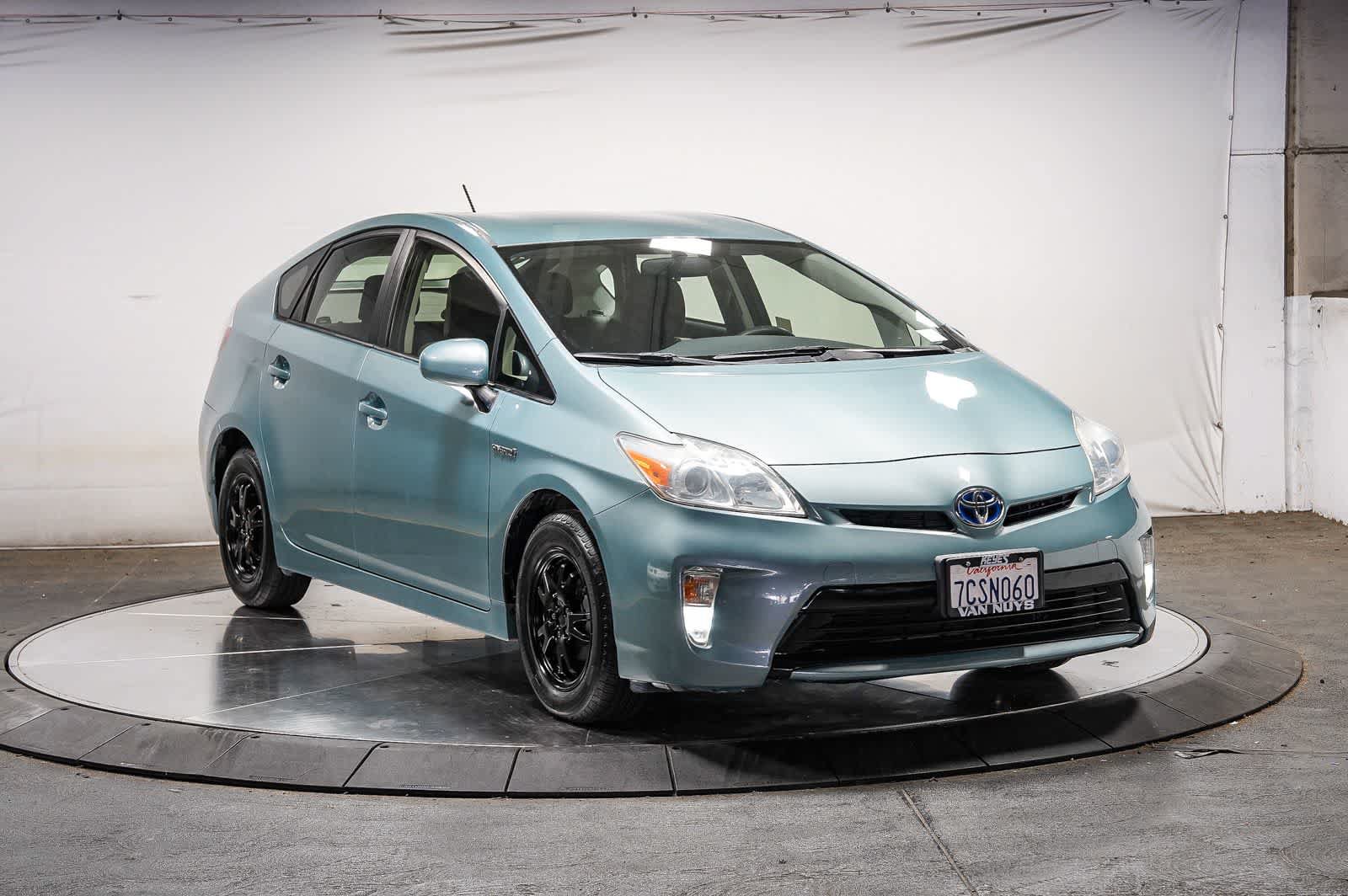 Used 2014 Toyota Prius Three FWD image 5