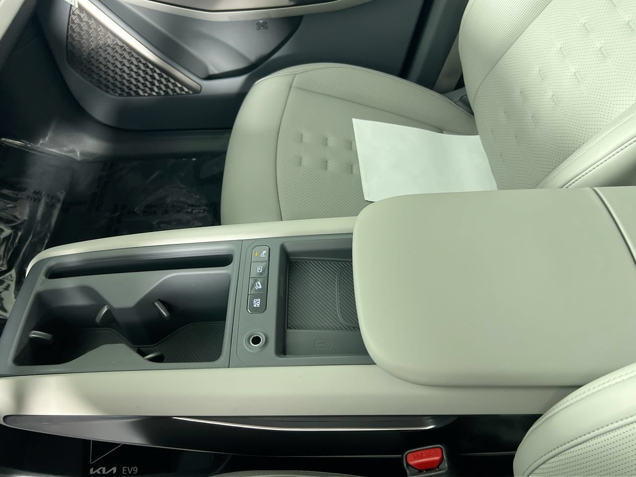 New 2026 Kia EV9 Wind AWD/4WD image 24