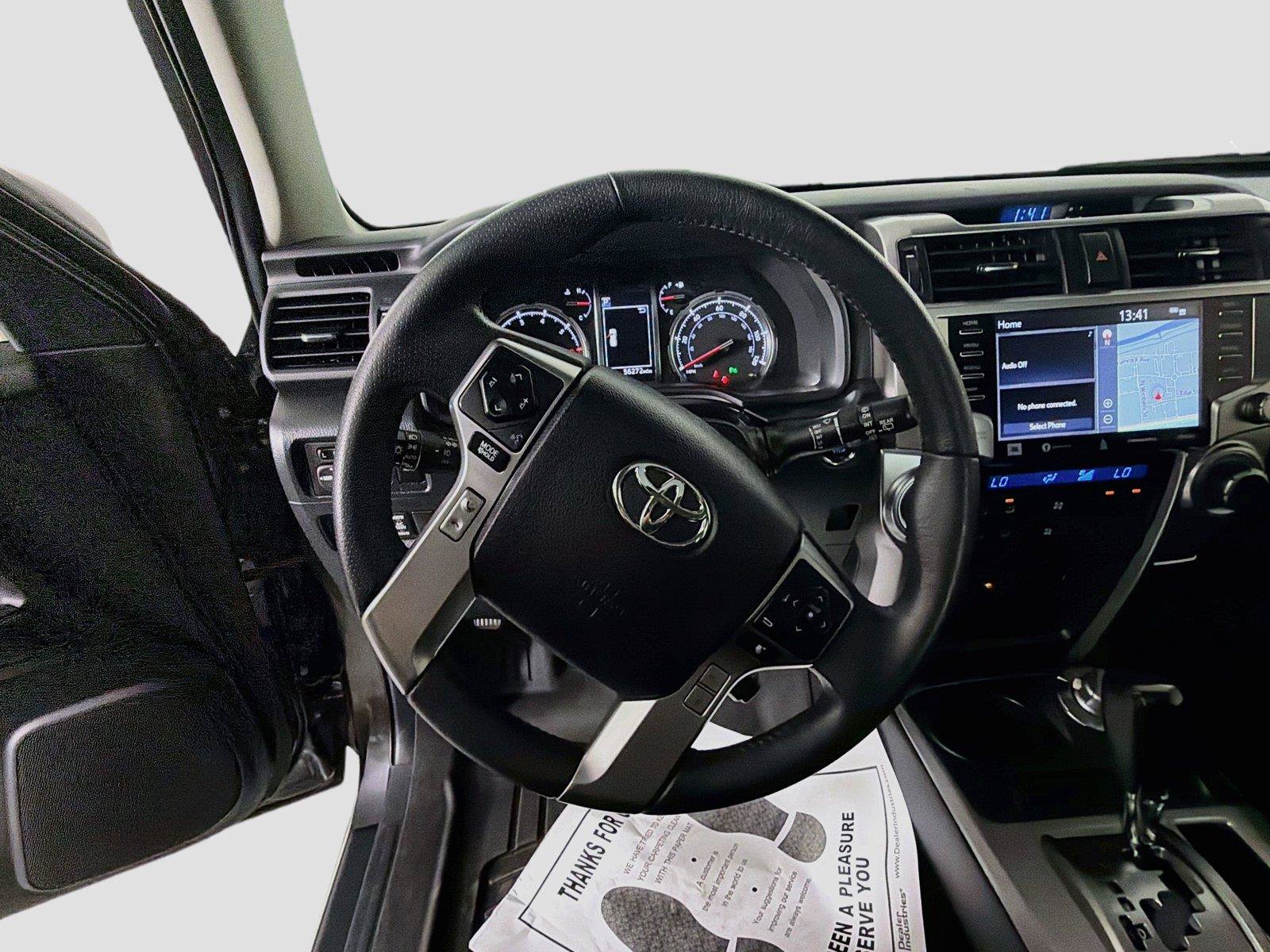 Used 2021 Toyota 4Runner Limited AWD/4WD image 11