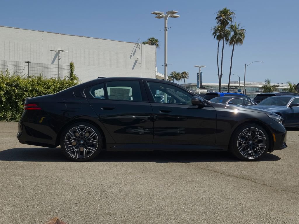 New 2026 BMW 530i w/ M Sport Package image 4