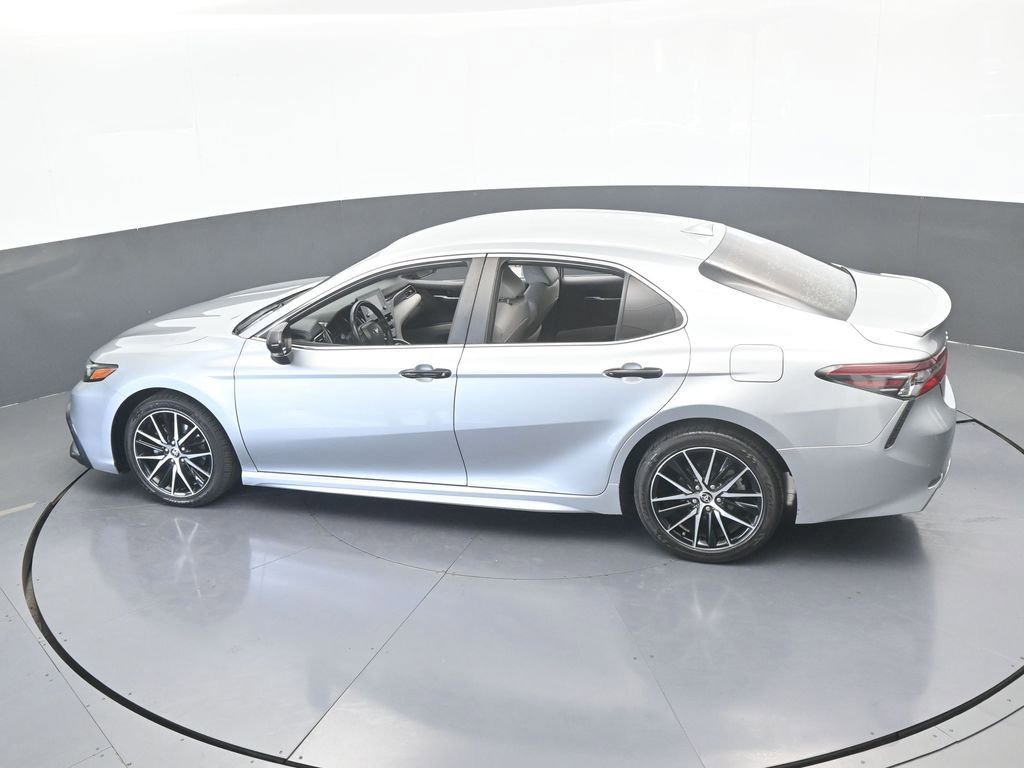 Used 2022 Toyota Camry SE image 47