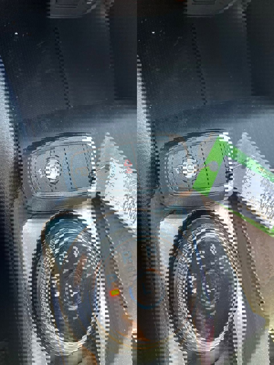 Used 2020 Ford Escape SE image 13