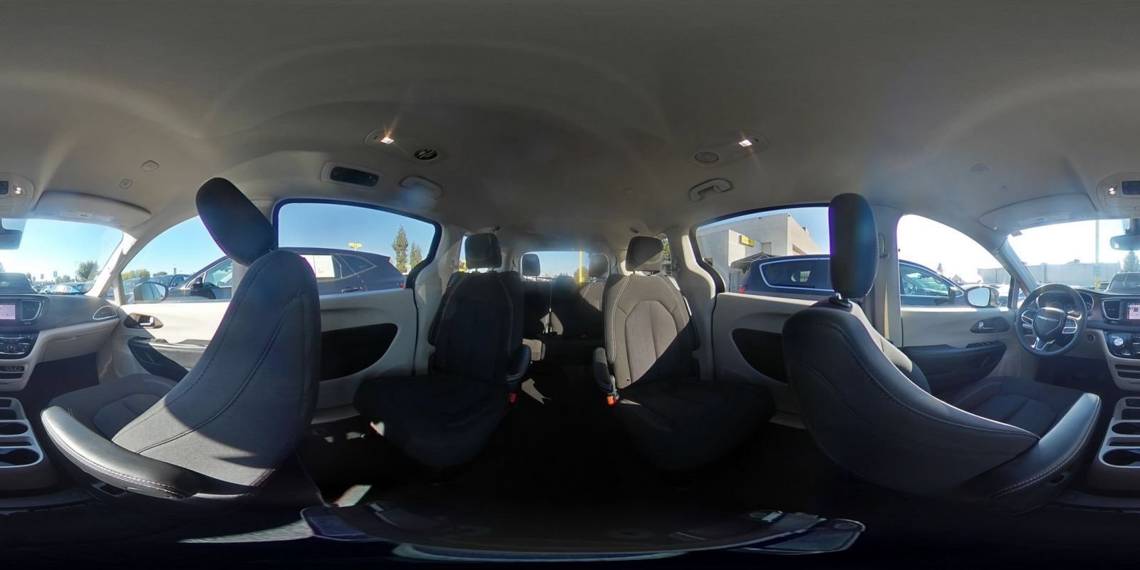Used 2024 Chrysler Voyager LX FWD image 44