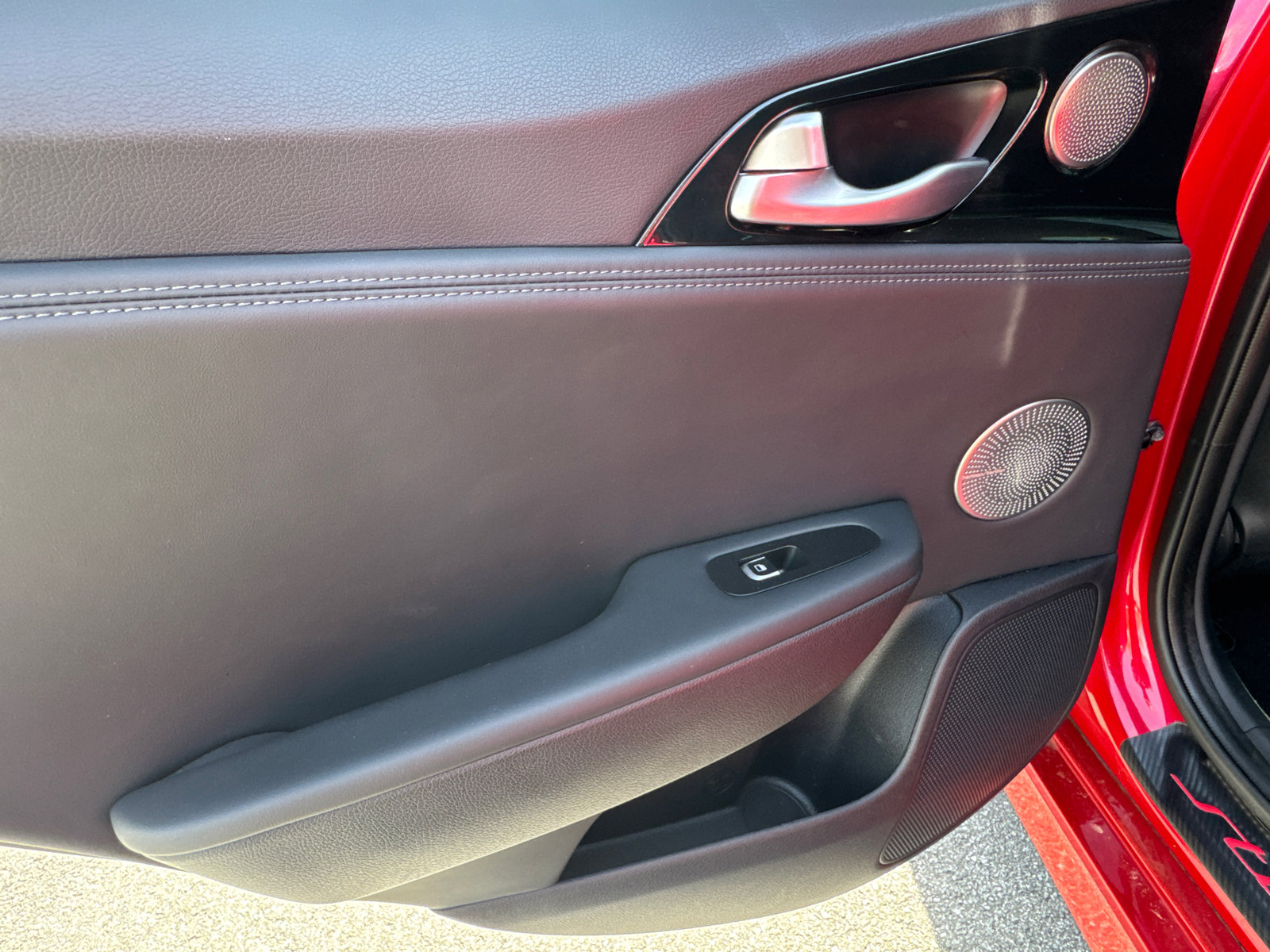 Used 2019 Kia Stinger Premium image 24