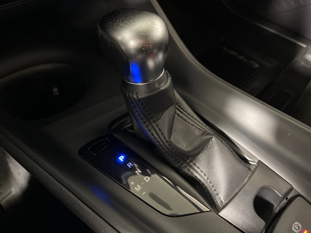 Used 2019 Toyota C-HR LE FWD image 24