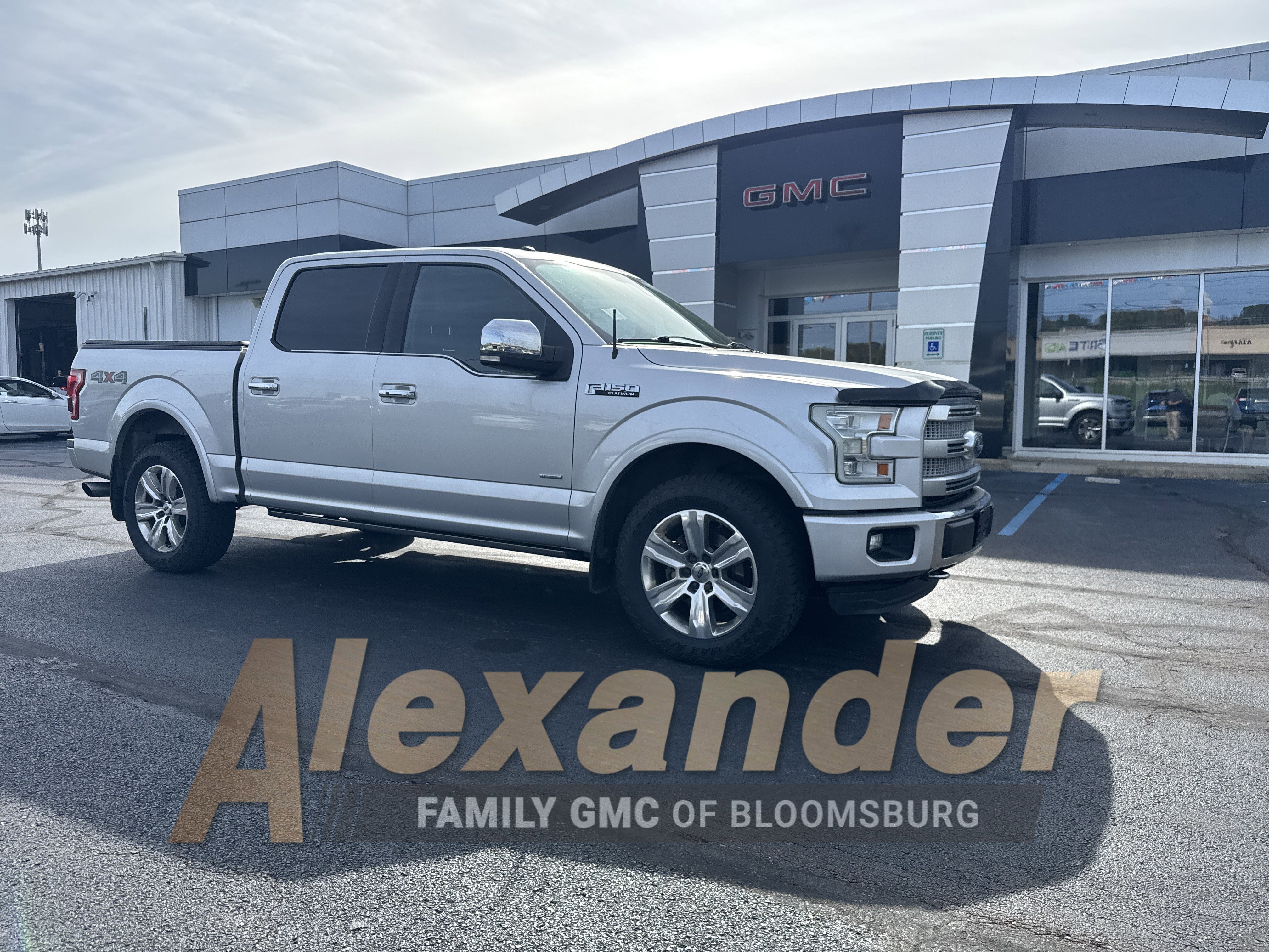 Used 2016 Ford F150 Platinum w/ Trailer Tow Package