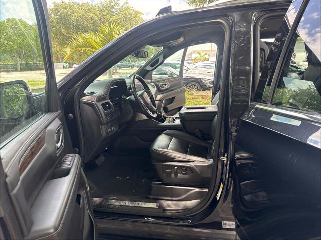 Used 2023 Chevrolet Tahoe Premier AWD/4WD image 16