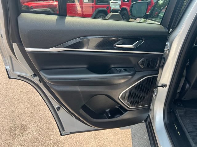 Used 2023 Jeep Grand Cherokee Trailhawk AWD/4WD image 19