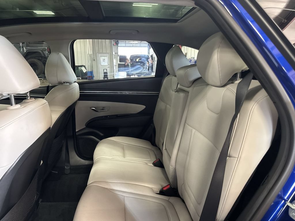 Used 2023 Hyundai Tucson Limited AWD/4WD image 25