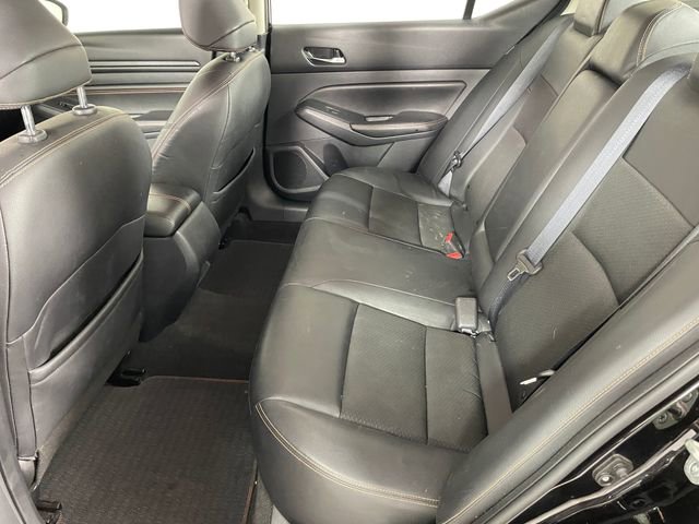 Used 2021 Nissan Altima 2.5 SR FWD image 11