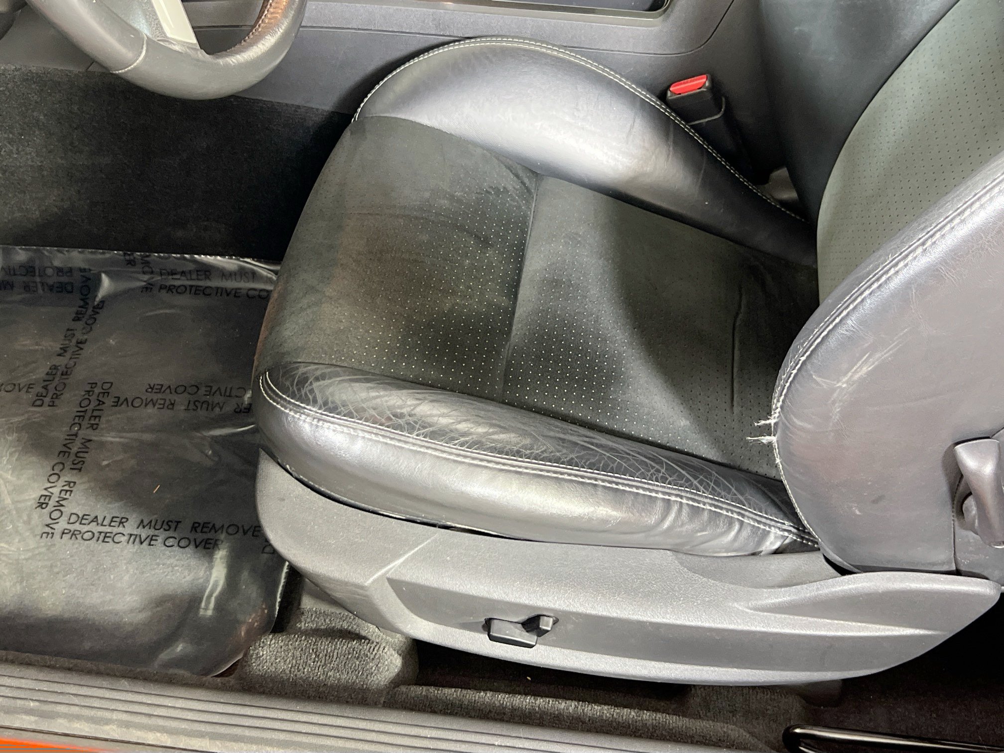 Used 2009 Dodge Challenger SRT8 RWD image 17
