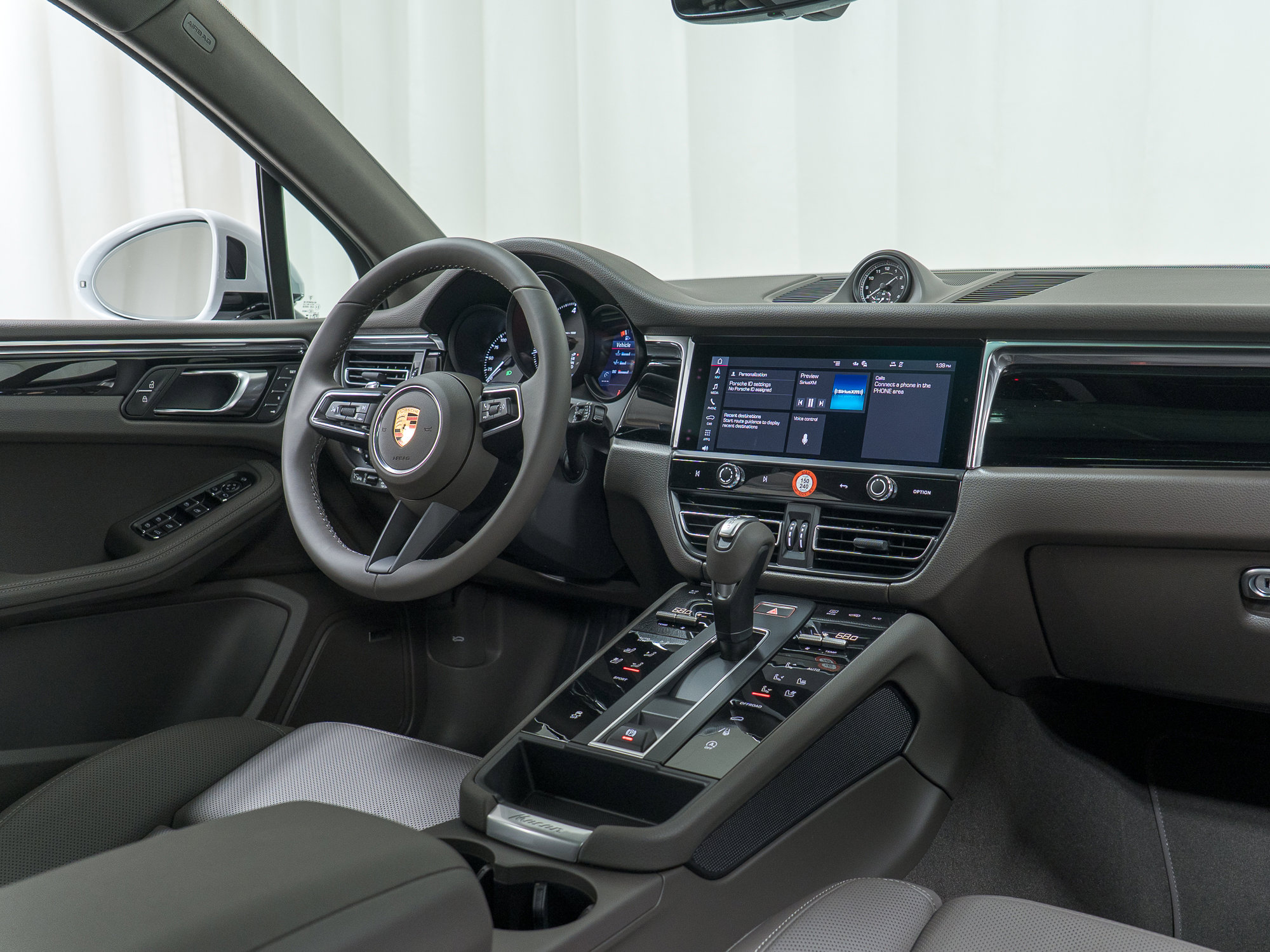 New 2026 Porsche Macan AWD/4WD image 19