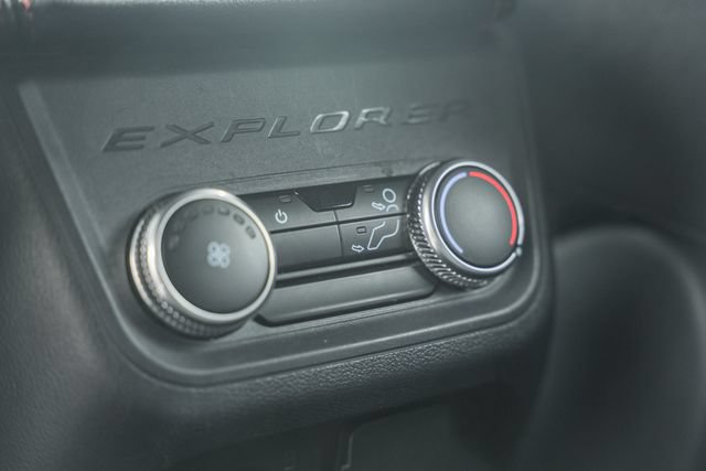 Used 2025 Ford Explorer ST-Line w/ ST-Line Street Pack AWD/4WD image 41