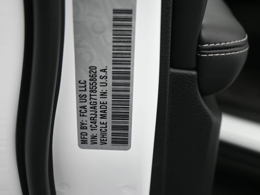 New 2026 Jeep Grand Cherokee L 2WD image 18